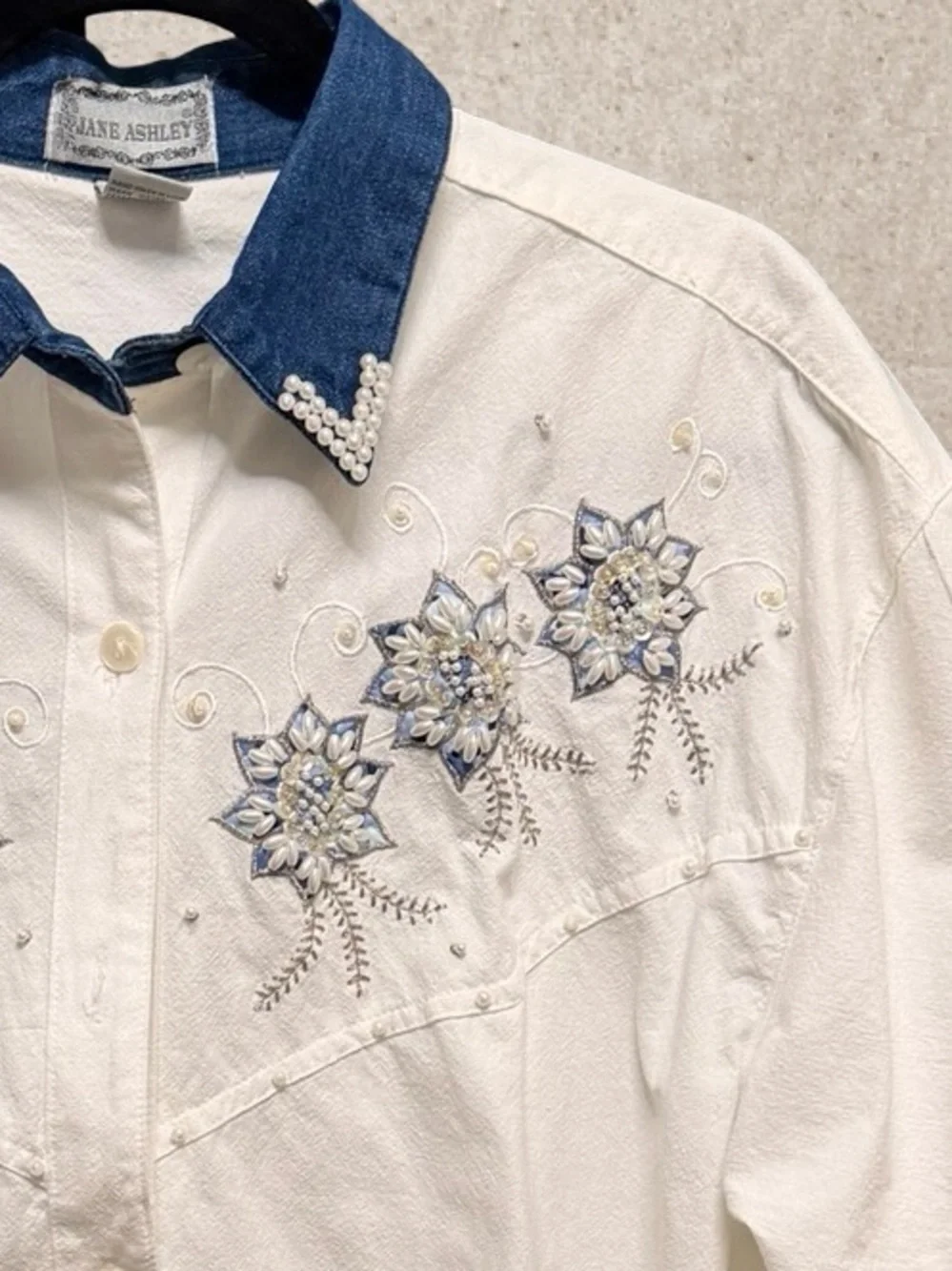 Jane Ashley Vintage 90s Western Embroidered Beaded Blouse Denim Collar White L - Picture 5 of 6